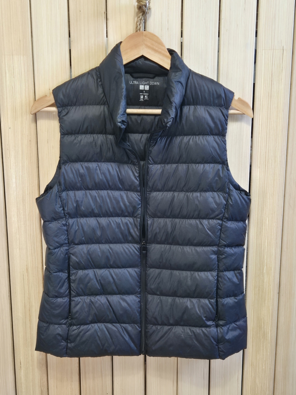 Uniqlo Women's Black Ultra Light Down Puffer Vest